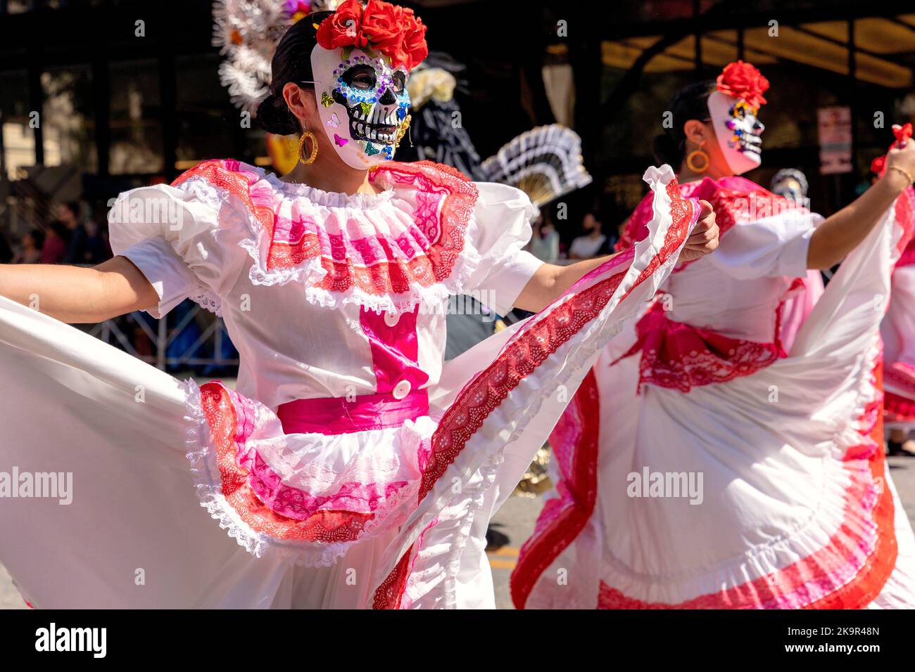 Viva la Vida Day of the Dead (Dia de los Muertos) Parade in Austin, Texas, veranstaltet vom Mexicarte Museum. Stockfoto