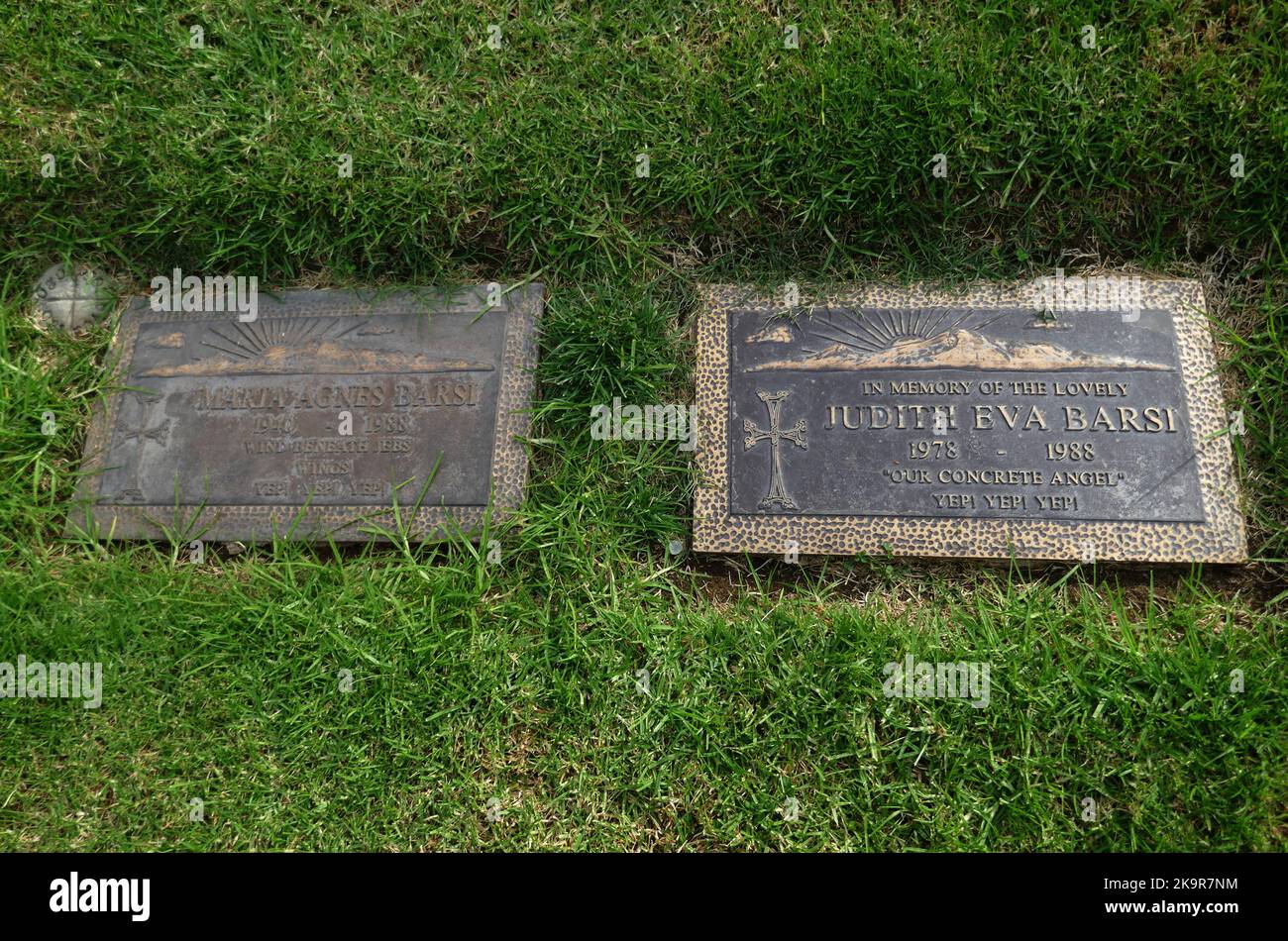 Los Angeles, California, USA 28.. Oktober 2022 das Grab der Schauspielerin Judith Barsi im Forest Lawn Memorial Park Hollywood Hills am 28. Oktober 2022 in Los Angeles, Kalifornien, USA. Foto von Barry King/Alamy Stockfoto Stockfoto