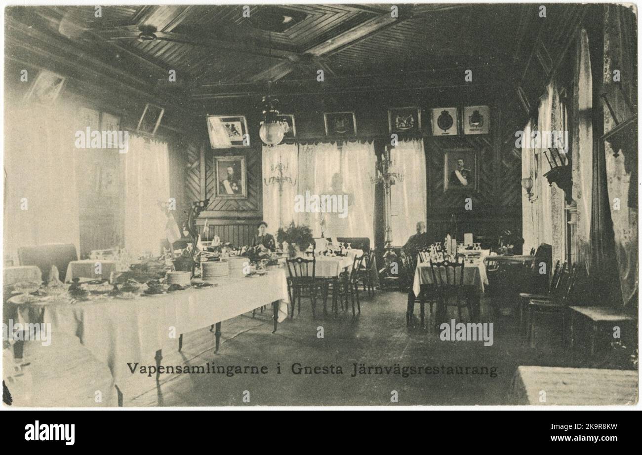 Die Waffensammlungen im Gnesta Railway Restaurant. Stockfoto