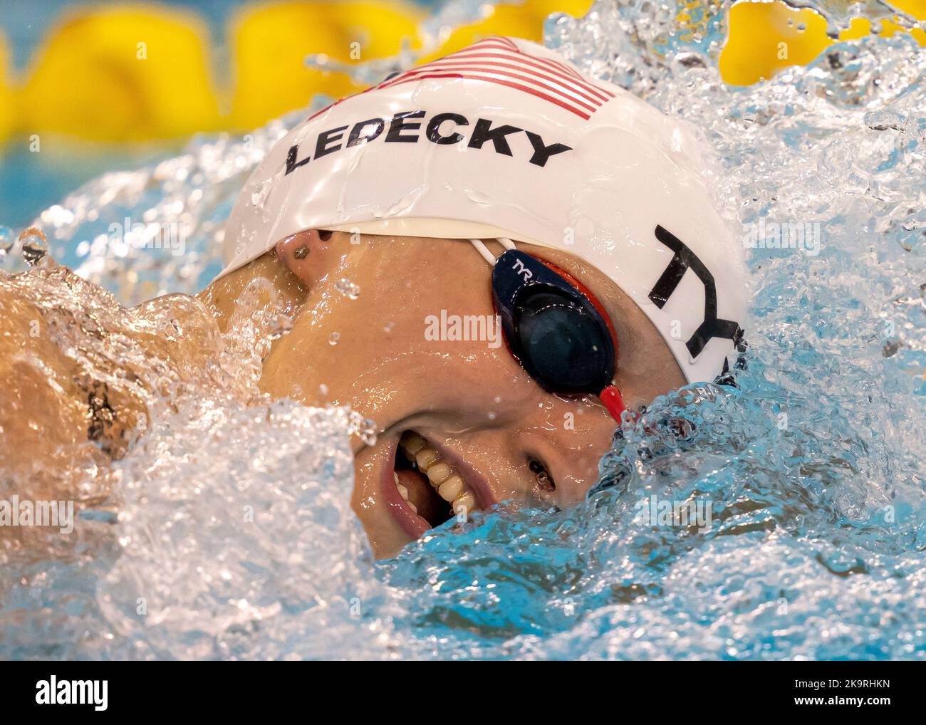 Oktober 29, 2022, TORONTO, ON, KANADA Katie Ledecky der USA schwimmt auf ihrem Weg zum Bruch der Weltrekord in der womenâ €™s 1500m Freestyle bei der FINA Schwimmen WM treffen sich in