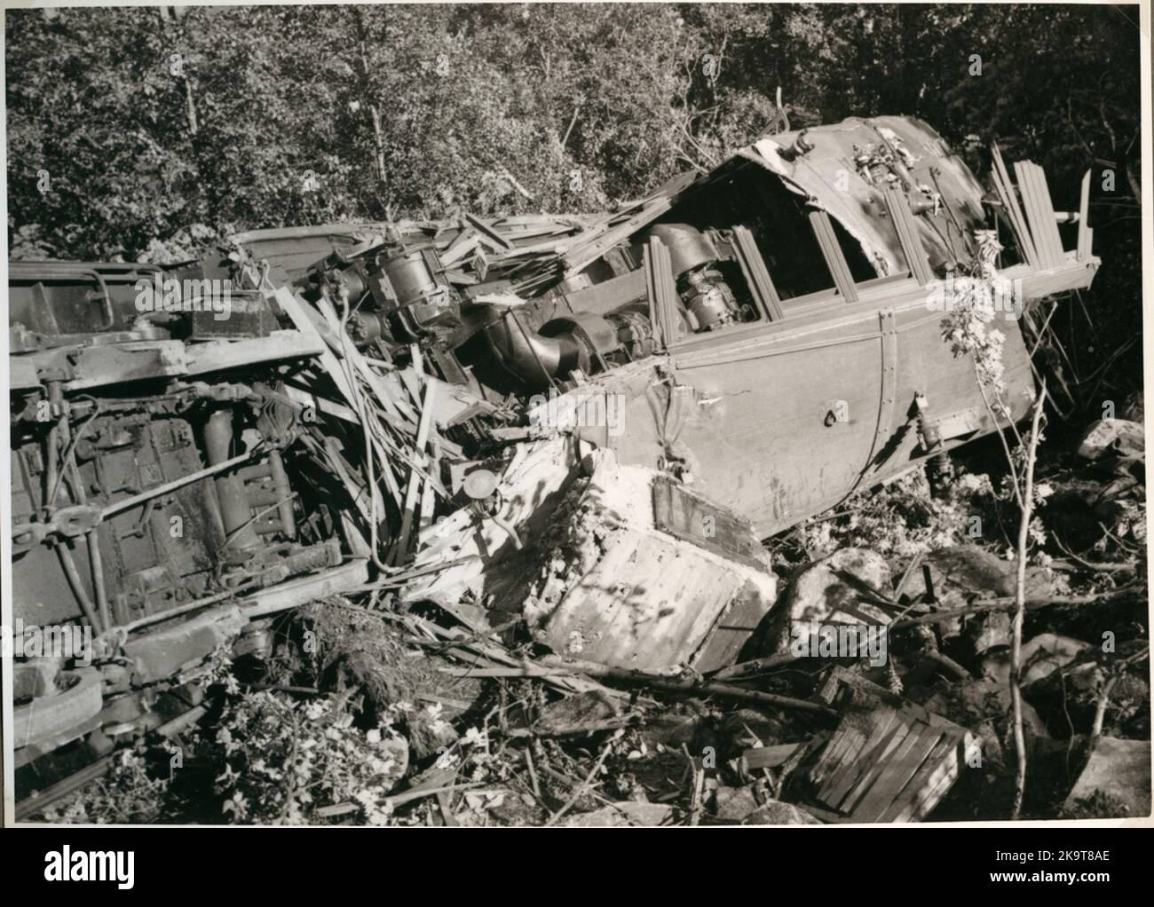 Die Staatsbahnen, SJ OE 74 und SJ OE 75. Elllok nach dem Rennen auf der Strecke zwischen Narvik und der Landesgrenze bei Straumsnes deprimiert. Stockfoto