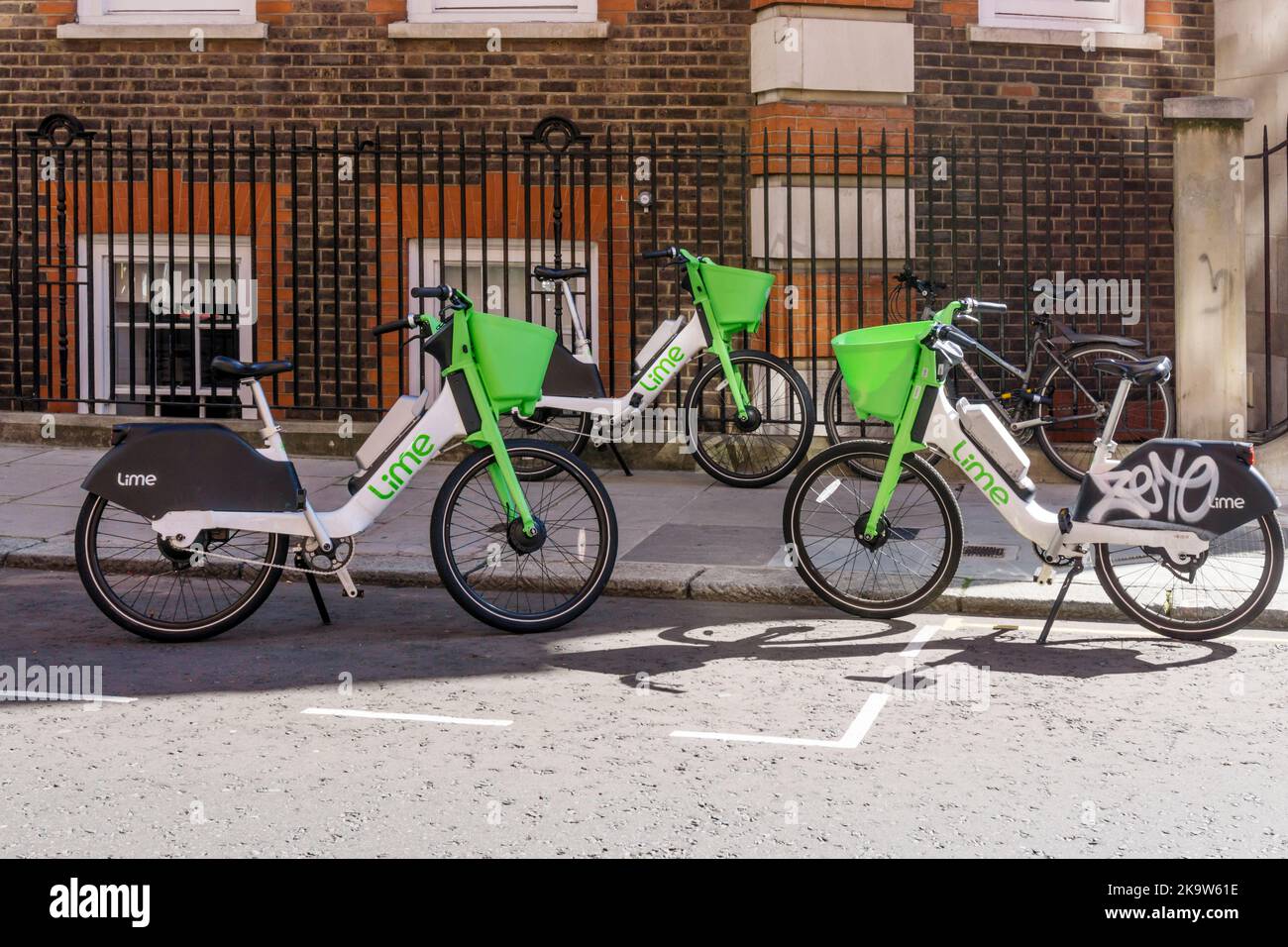 Limone Elektroräder im Zentrum von London. Stockfoto