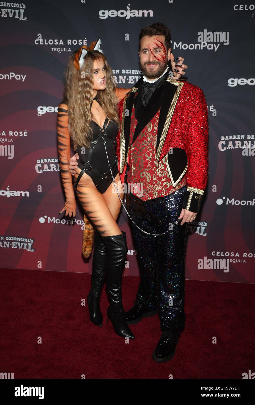 29. Oktober 2022 -Los Angeles, Kalifornien - Sophie Stray Spetalen, Darren Dzienciol Dzienciols CARN*EVIL Halloween Party wird von Alessandra Ambrosio in der Privatresidenz in Los Angeles veranstaltet. (Bild: © FS/AdMedia über ZUMA Press Wire) Stockfoto