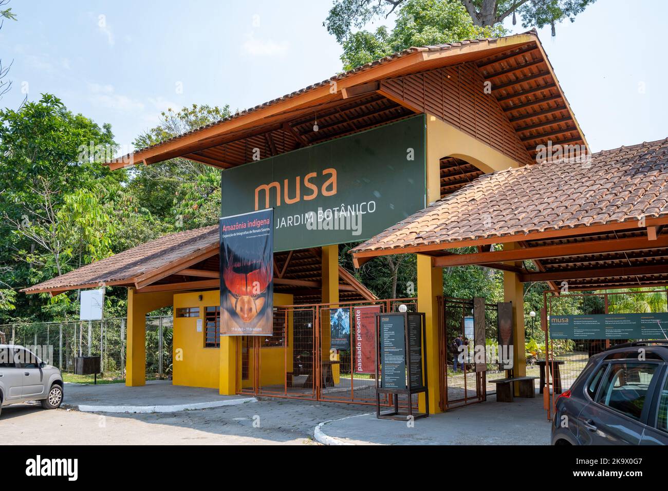 Der Vordereingang des Museu da Amazonia (MUSA). Manaus, Amazonas, Brasilien. Stockfoto