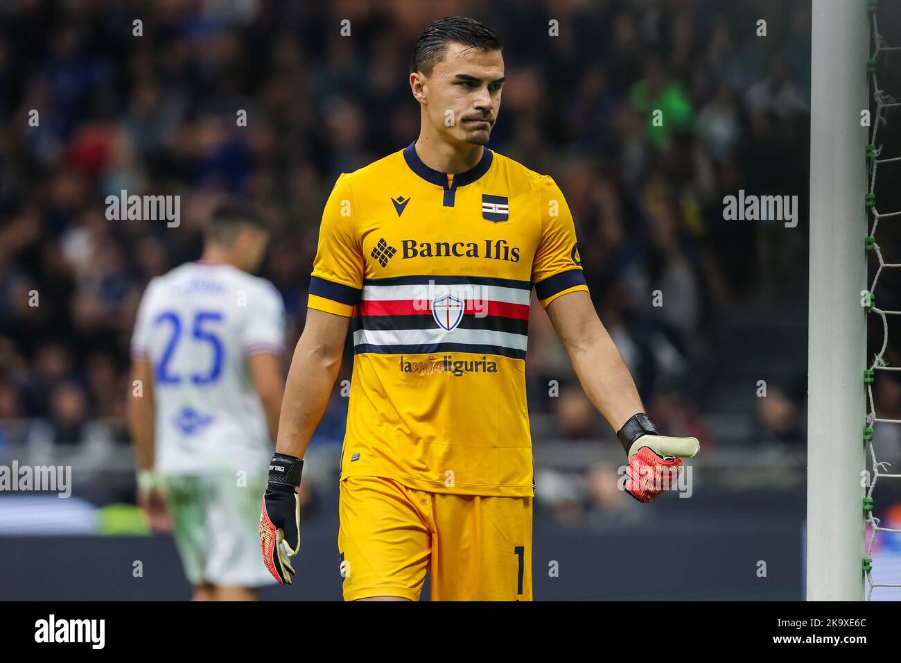 Emil Audero von der UC Sampdoria beim Fußballspiel der Serie A 2022/23 zwischen dem FC Internazionale und der UC Sampdoria im Giuseppe Meazza Stadium. Endergebnis; Inter 3:0 Sampdoria. (Foto von Fabrizio Carabelli / SOPA Images/Sipa USA) Stockfoto