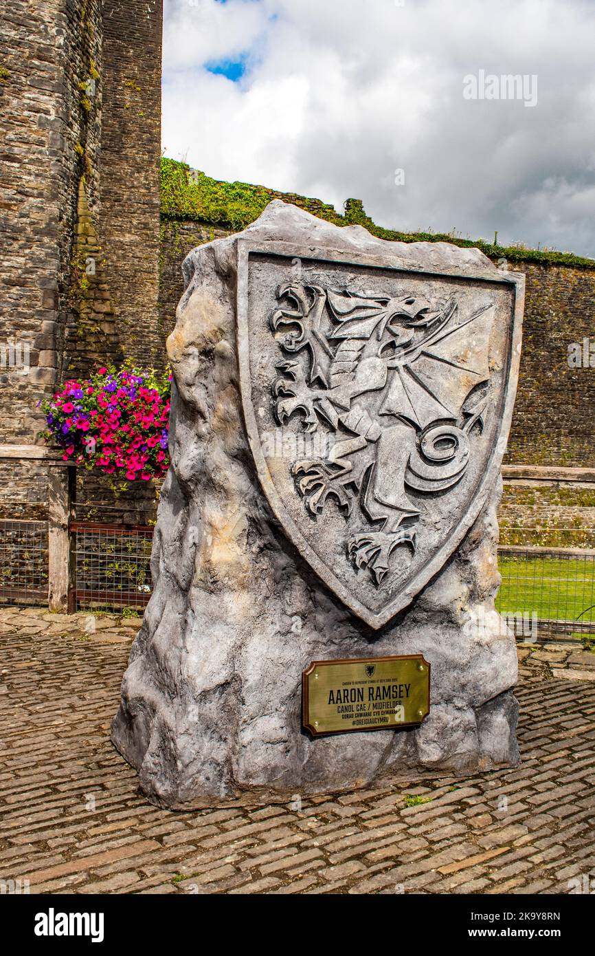 Aaron Ramsey shild auf Caerphilly Castle Stockfoto