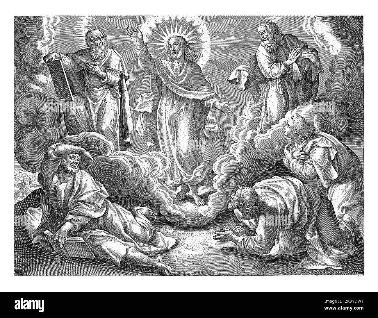 Christus zeigt Petrus, Jakobus dem Größeren und Johannes sein göttliches Wesen. Er ist von himmlischen Strahlen umgeben. Mose und Elia erscheinen neben ihm. Stockfoto