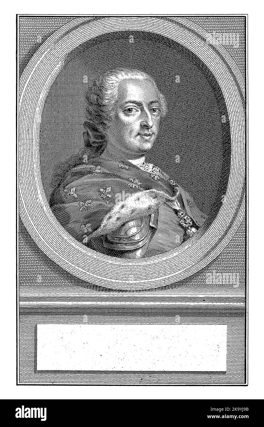 Büste rechts von Ludwig XV., König von Frankreich, in einem Oval. Das Porträt ruht auf einem Sockel mit einem leeren Feld für seinen Namen. Stockfoto