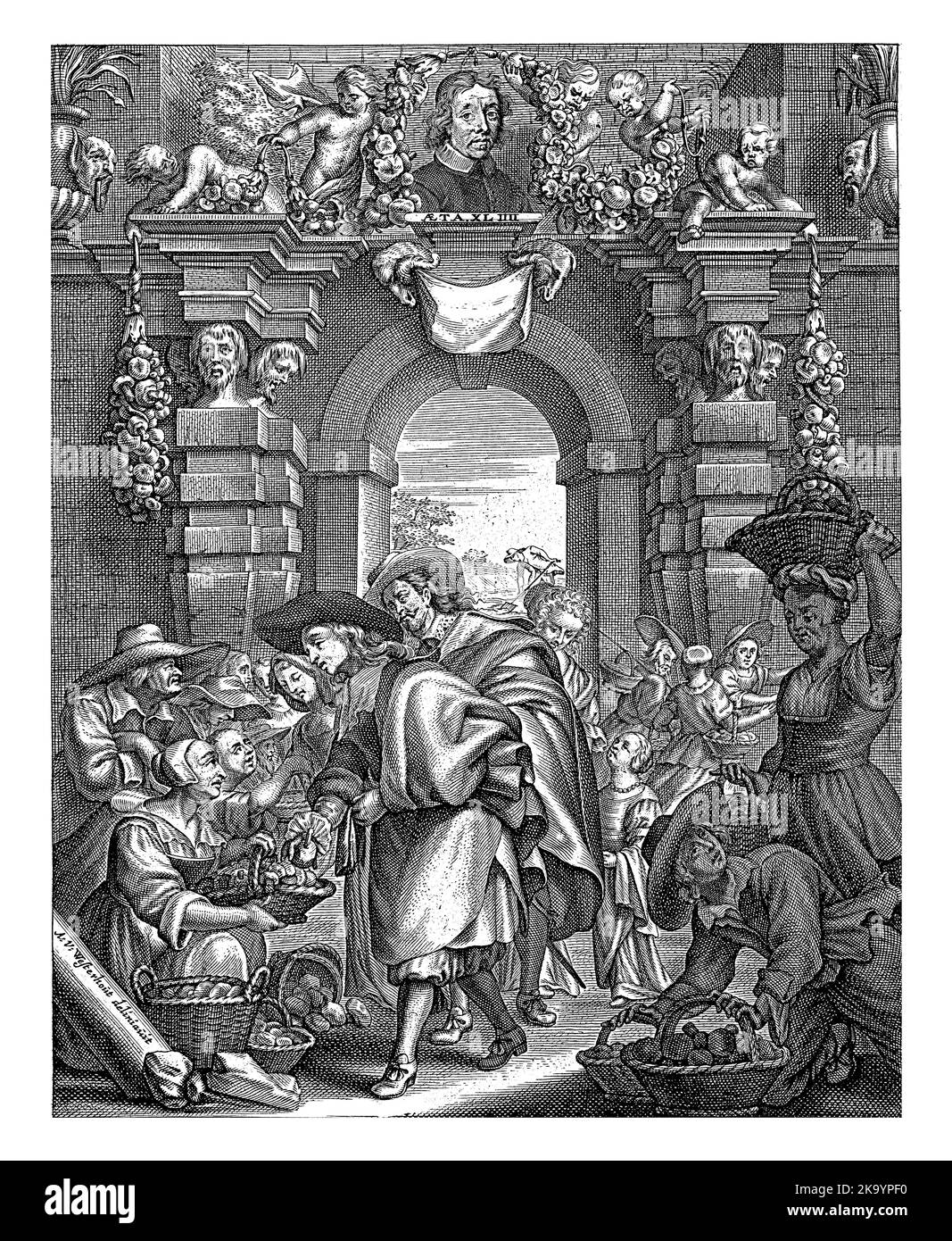 Händler bieten Pilze zum Verkauf auf dem Markt in der Nähe eines Stadttores. Zwei Herren schauen sich die Ware an. Stockfoto