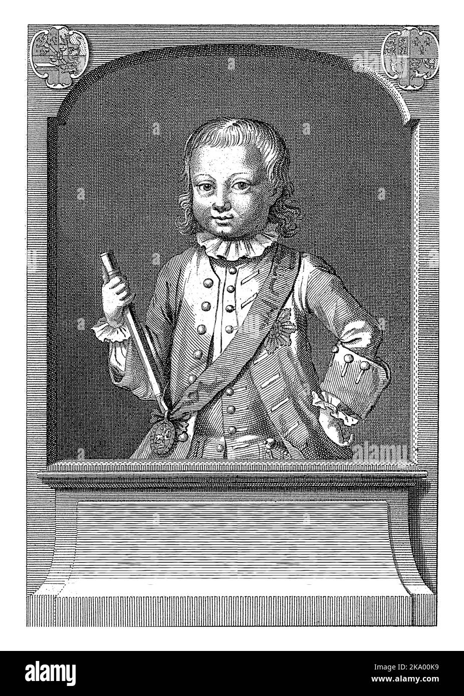 Porträt von William V. unter einer Bar. In seiner rechten Hand ein Kommandostab. Eine Waffe oben links und oben rechts. Sechs Zeilen niederländischer Text auf einem Sockel. Stockfoto