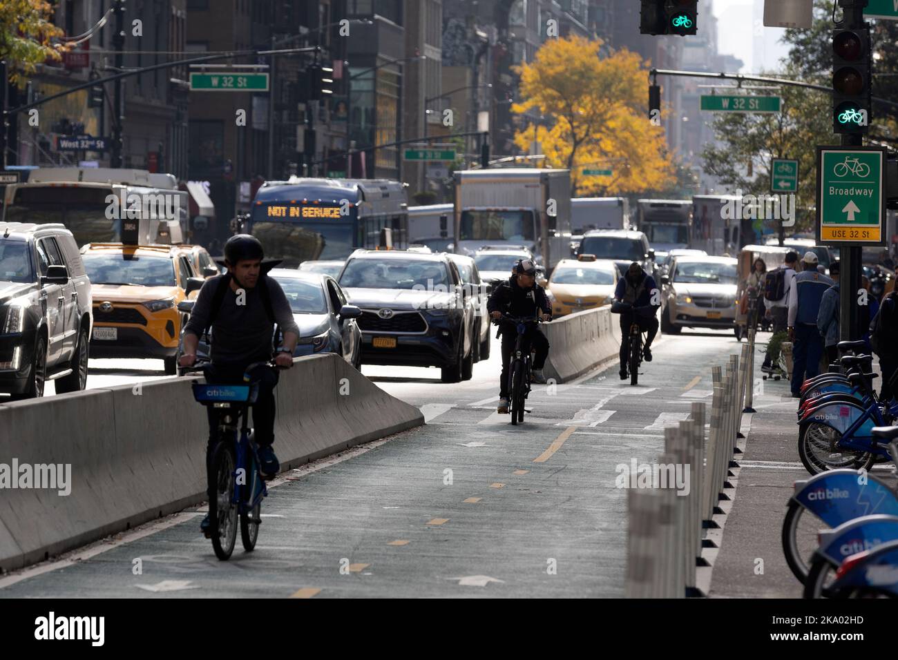 Fahrradweg auf der 6. Avenue, Manhattan, New York Stockfoto