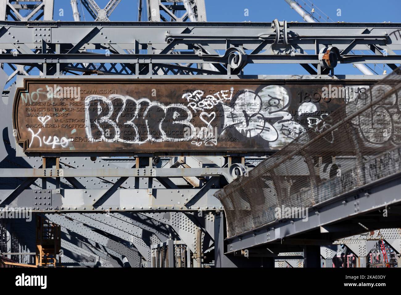 Stahlarbeiten auf der Williamsburg Bridge, New York City Stockfoto