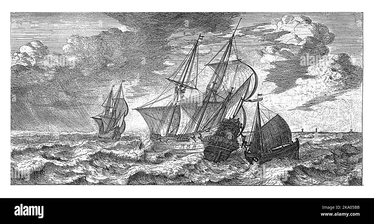 Ein Pilot wird von einem Pilotboot auf See an Bord genommen. Stockfoto