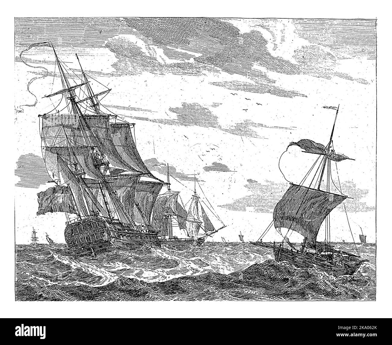 Im Vordergrund drei große Segelschiffe und im Hintergrund mehrere kleinere Boote. Stockfoto