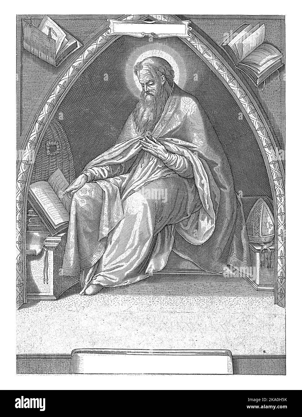 St. Ambrosius, Kirchenvater und Bischof von Mailand, sitzt in einem Kirchengewölbe. Er trägt den Mantel des Bischofs und seine Mitra liegt neben ihm auf einer Bank. Hey l Stockfoto
