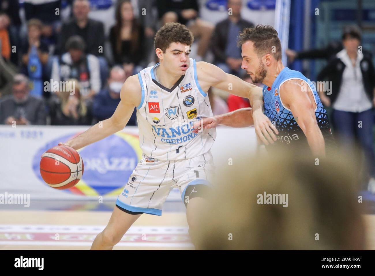 PalaRadi, Cremona, Italien, 30. Oktober 2022, Filippo Gallo (Vanoli Cremona) während der Vanoli Basket Cremona gegen Kienergia Rieti - Italienische Basketball Serie A2 Men Championship Stockfoto