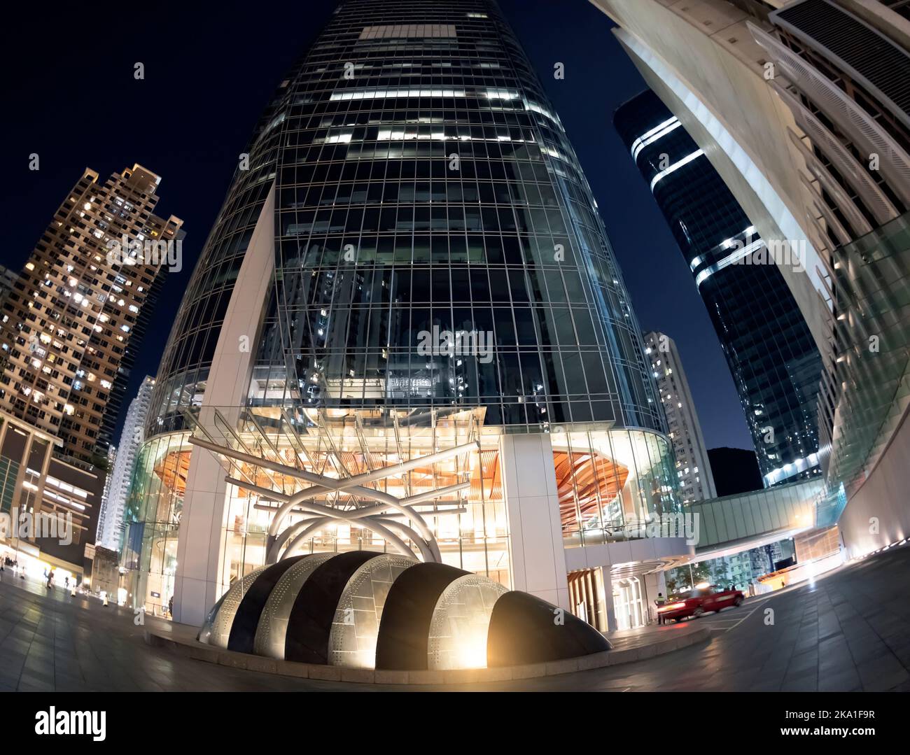 One Island East, das höchste Gebäude in Quarry Bay, Hongkong, China. Stockfoto