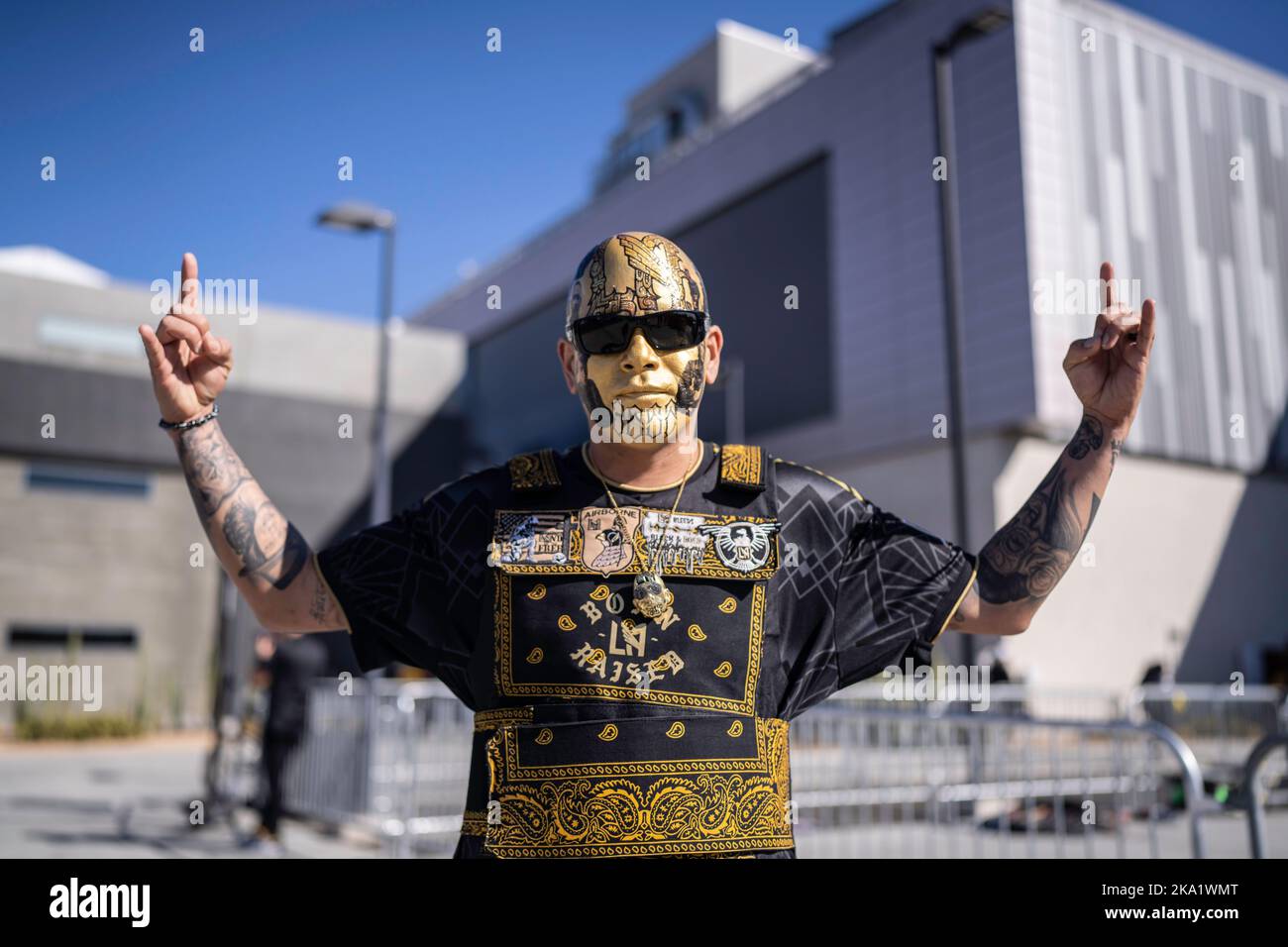 Ein FC-Fan von Los Angeles vor dem Finale der MLS Western Conference gegen den FC Austin, Sonntag, 30. Oktober 2022, im Banc of California Stadium, Stockfoto