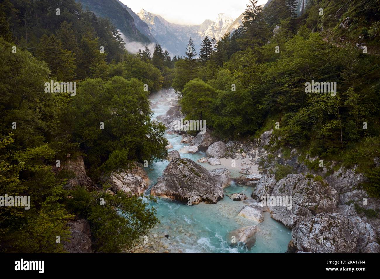 Einer der letzten wilden Flüsse Europas, der Soca Stockfoto