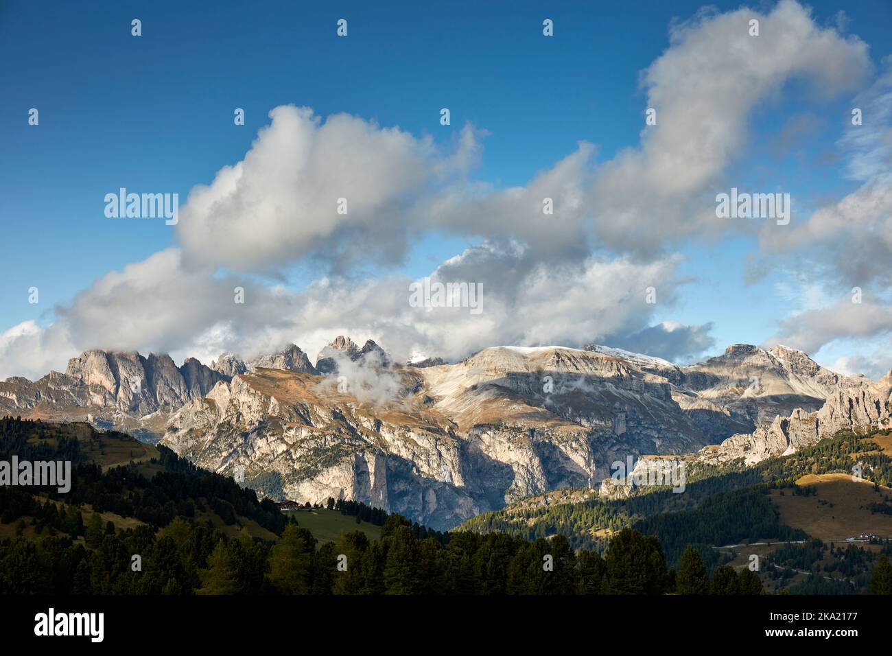 Puez-Geisler Gebirgskette Stockfoto