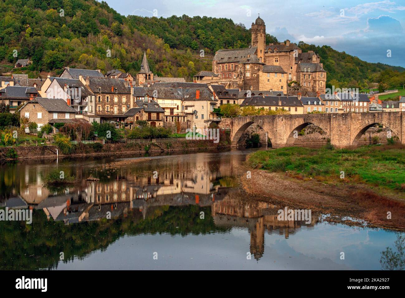 Das Dorf Estaing, in der Region Aubrac, Oczitanie, Frankreich Stockfoto