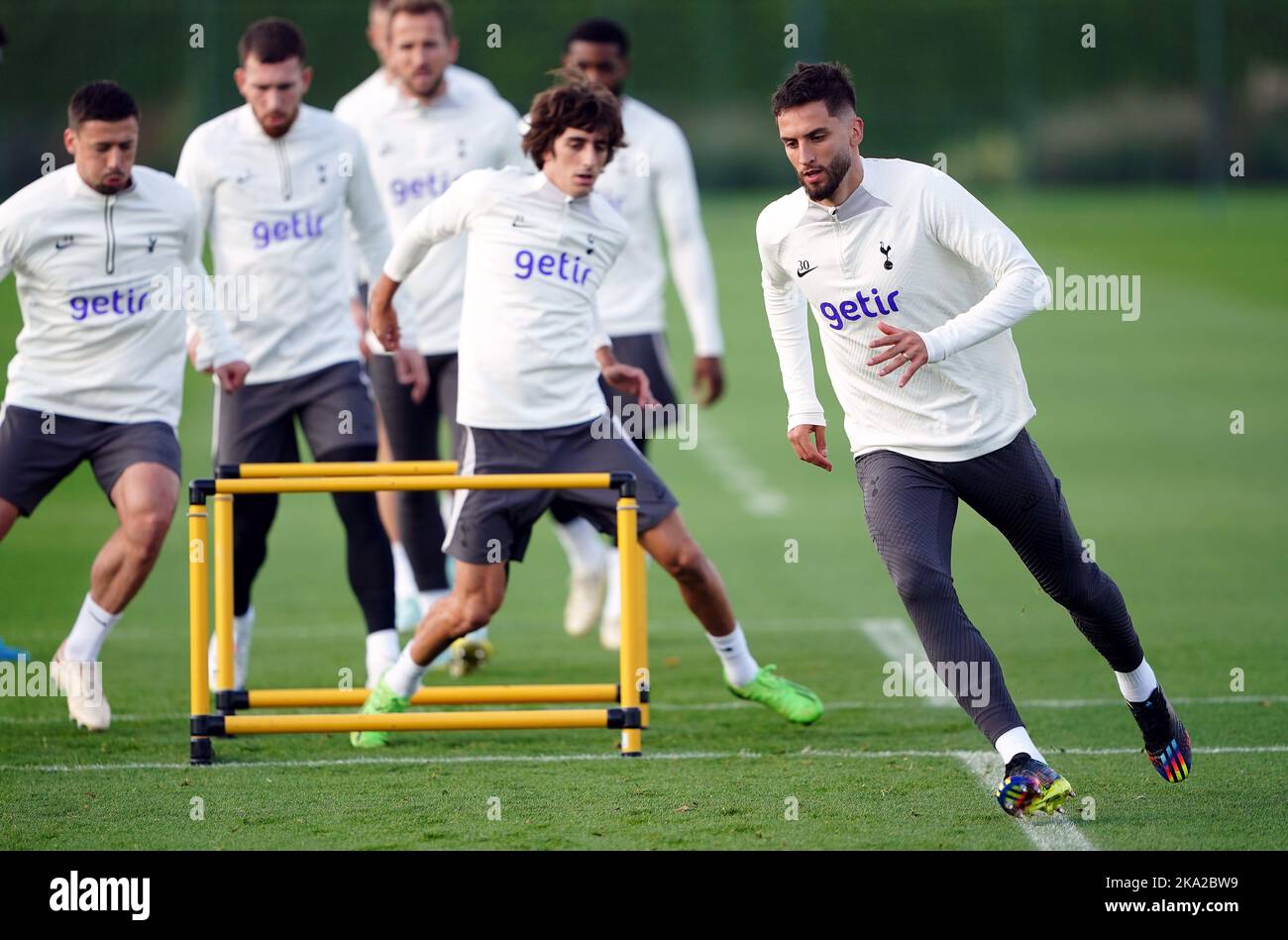 Rodrigo Bentancur von Tottenham Hotspur während einer Trainingseinheit auf dem Hotspur Way Training Ground, London. Bilddatum: Montag, 31. Oktober 2022. Stockfoto