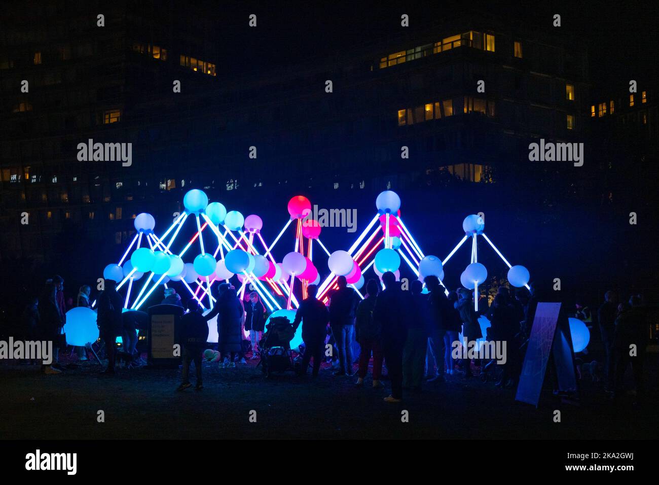 Affinity eine der Kunstausstellungen im River of Light in Liverpool Stockfoto