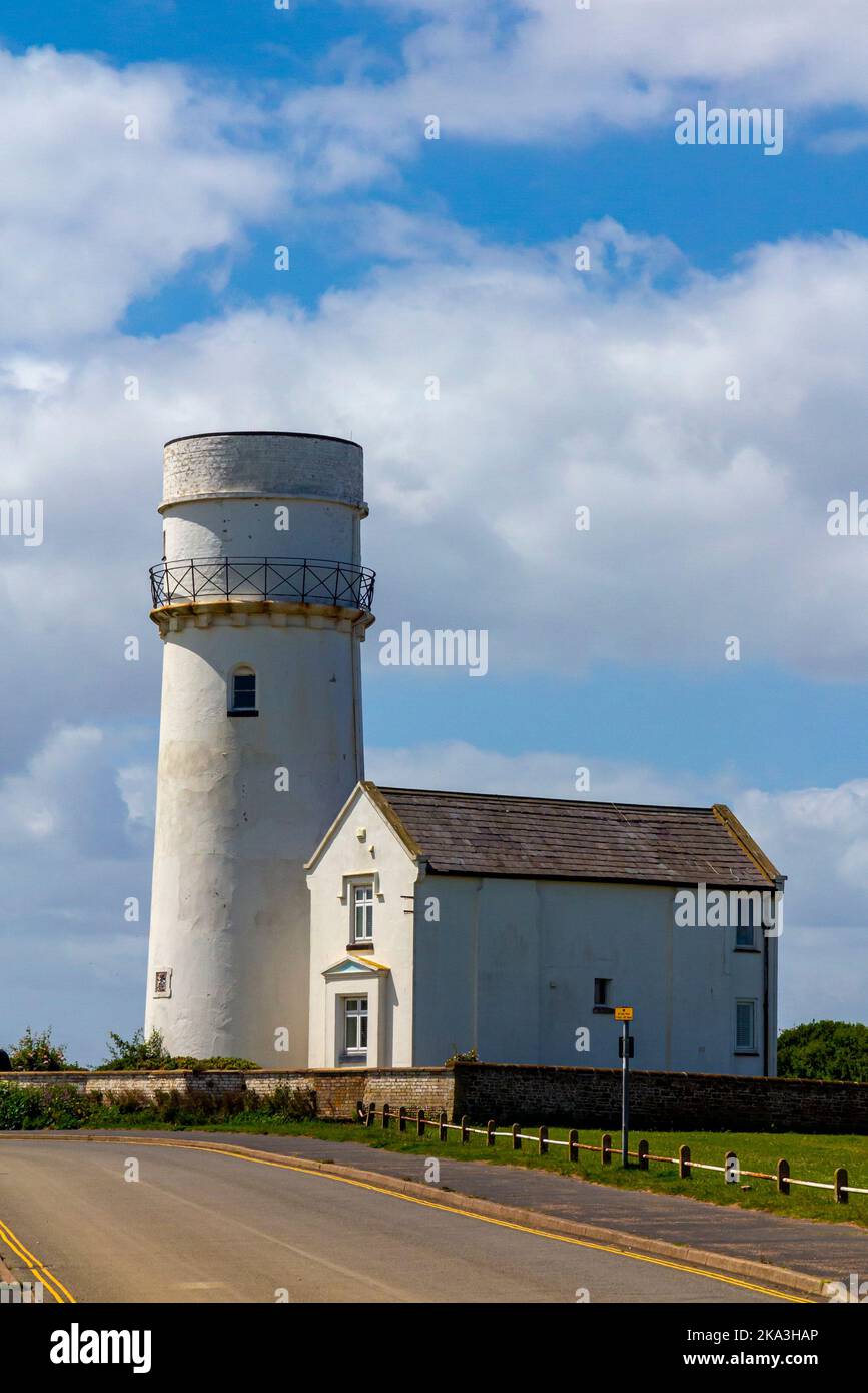 Alter Leuchtturm von Hunstanton in West Norfolk England, Großbritannien, erbaut 1840 und wird heute als Ferienunterkunft genutzt. Stockfoto