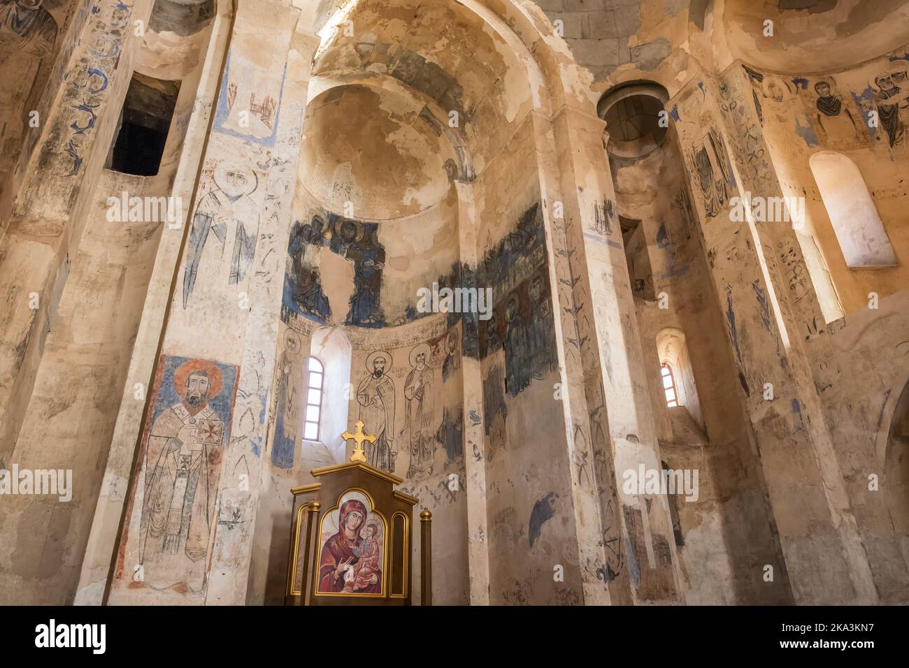 Innenraum der armenischen Kathedrale Kirche des Heiligen Kreuzes auf Akdamar Insel, Van See, Türkei Stockfoto