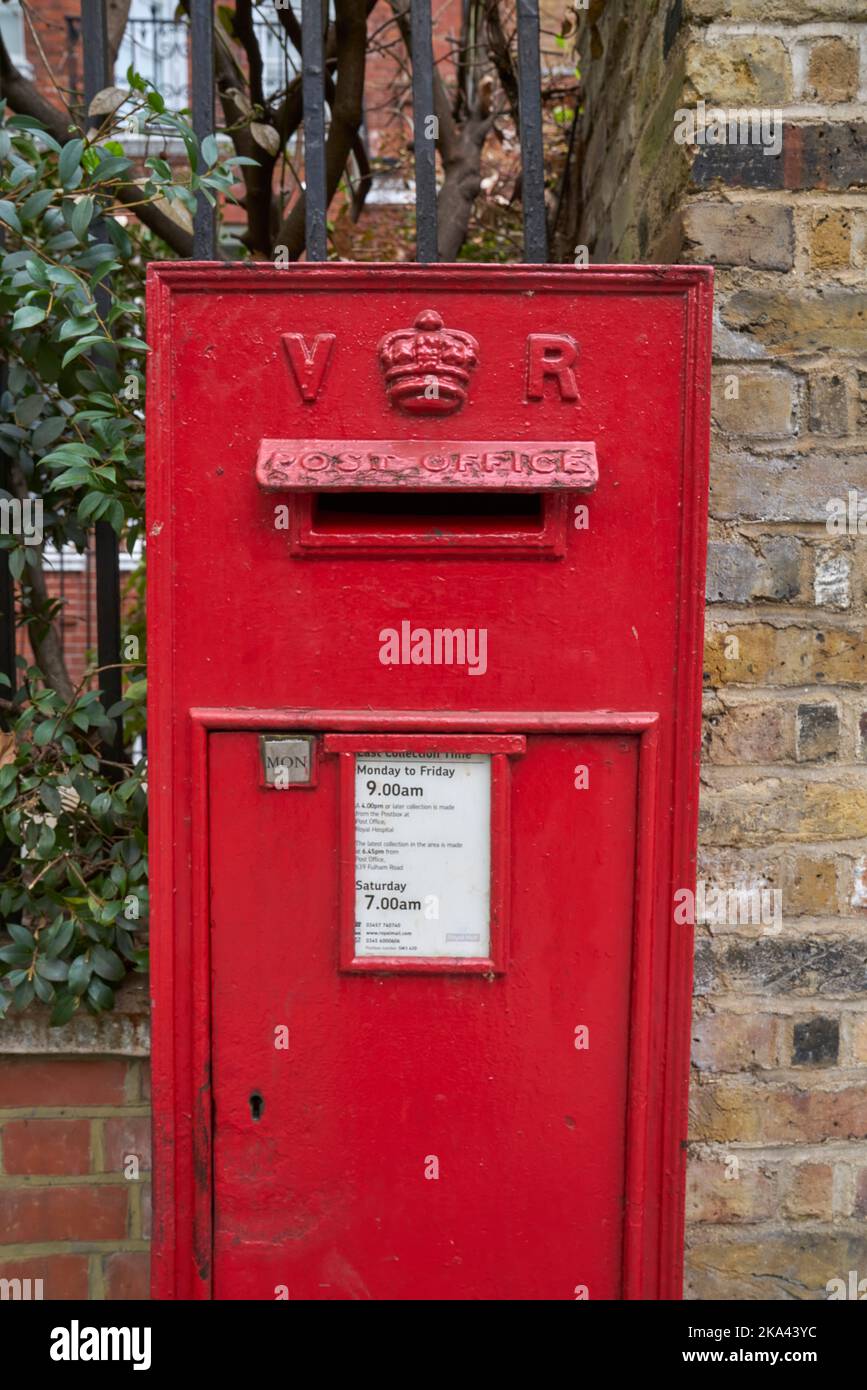 viktorianischer Briefkasten in london Stockfoto