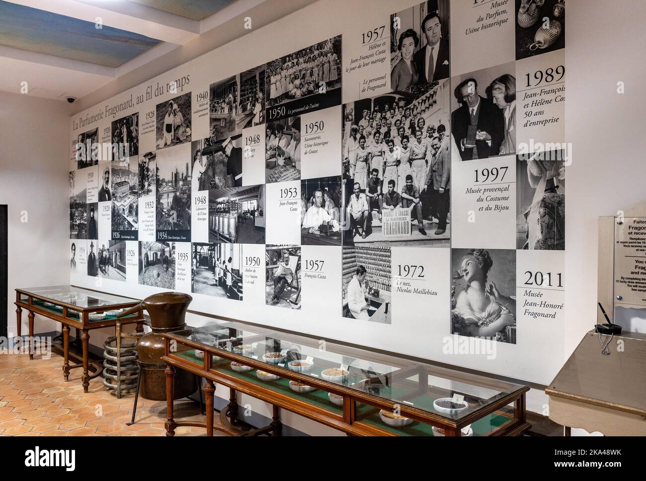 Grasse, Frankreich - 6. August 2022: Vintage Interieurs des historischen Musee Fragonard Parfüm-Herstellungsmuseums in der Rue Ossola in der Altstadt Stockfoto