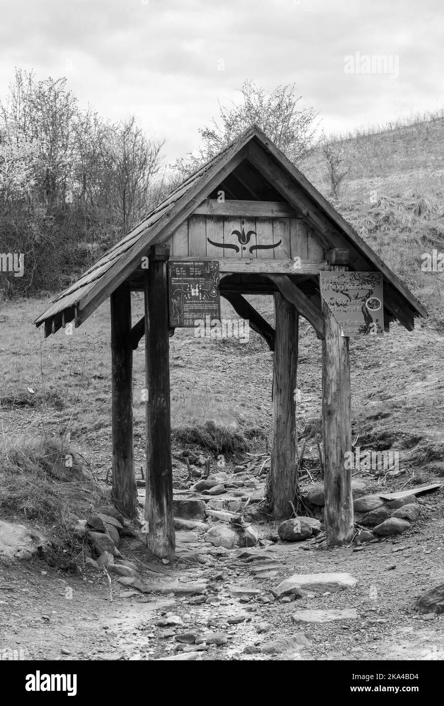 Landschaft aus der Salzschlucht von Praid Resort - Rumänien, Frühling, Salzgestein Stockfoto