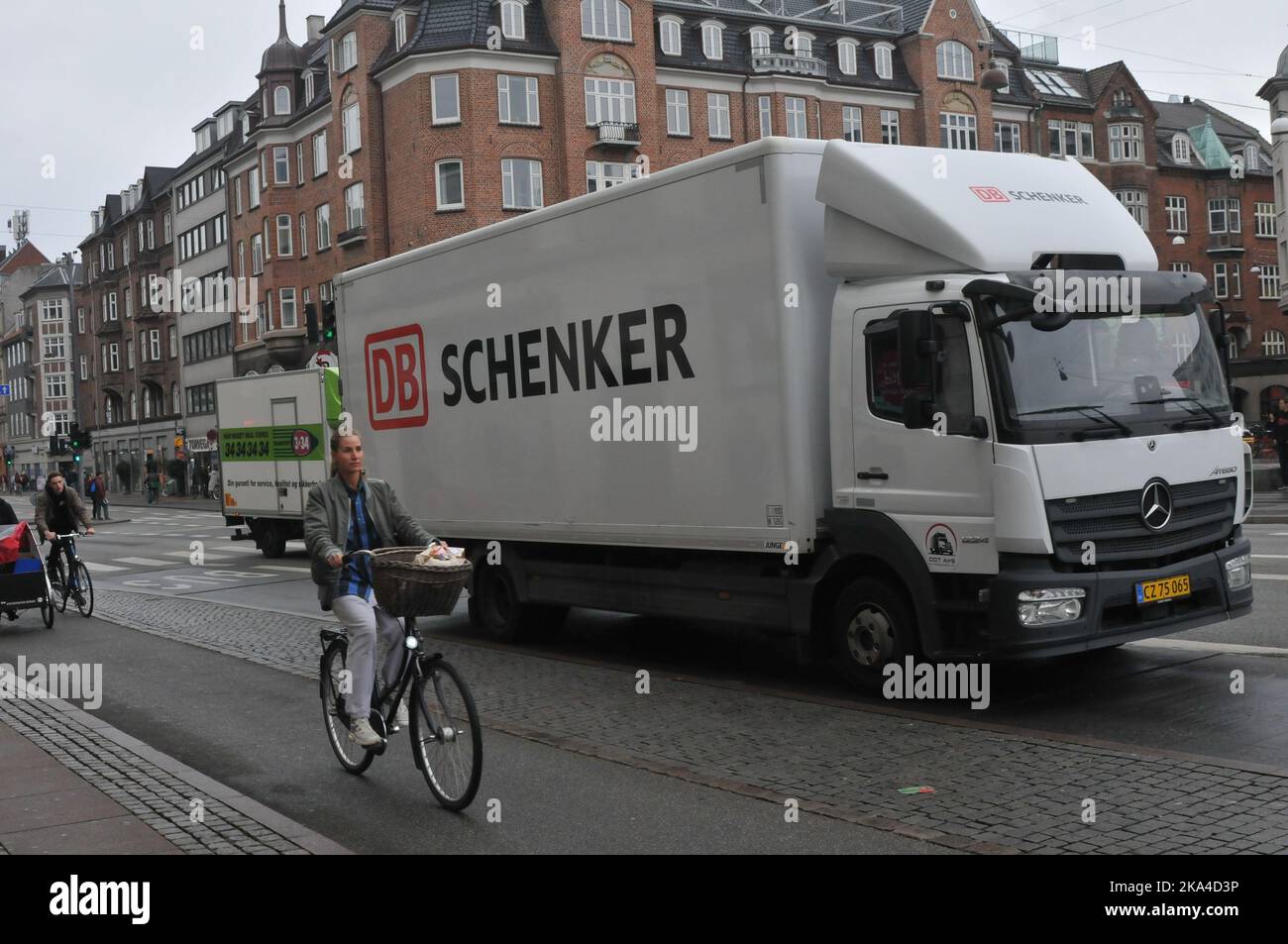 Kopenhagen/Dänemark/31 October 2022/DB schenker Delivery Truckin danish capial Copenhagen. (Foto. Francis Joseph Dean/Dean Pictures. Stockfoto