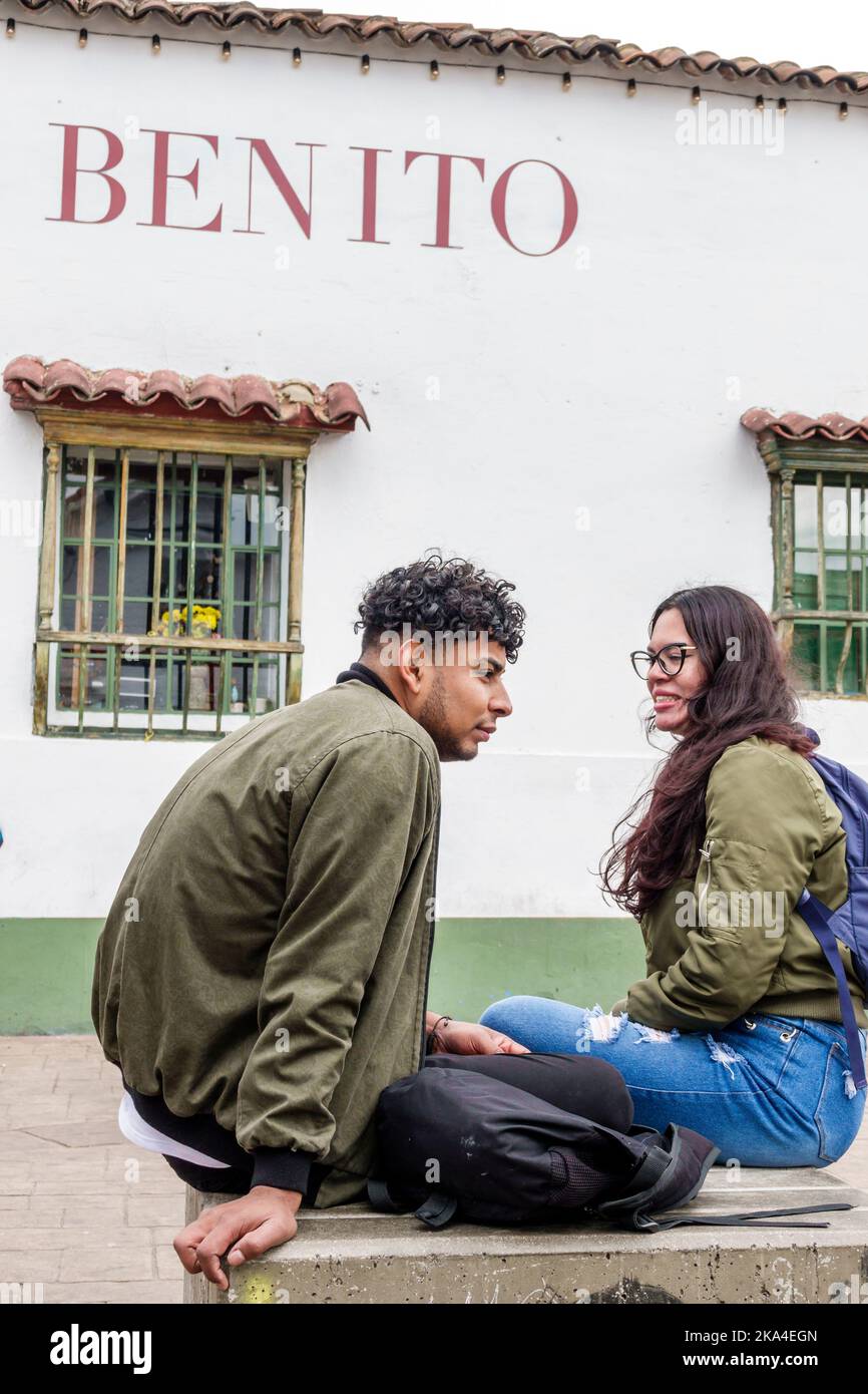 Bogota Kolumbien,La Candelaria Centro Historico Zentral historische Altstadt Zentrum Plazoleta Chorro de Quevedo,Teenager Teenager Teenager Teenager Teenager Teenager Teenager Stockfoto