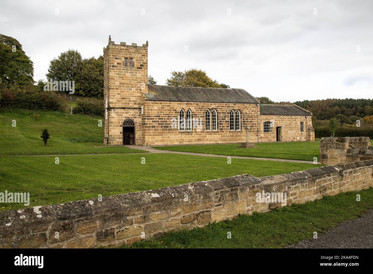 Die St. Helens Kirche aus dem 12.. Jahrhundert in Beamish wurde 2015 für die Öffentlichkeit geöffnet, nachdem sie sich zuvor in Eston befand und nach einem Brandanschlag wieder aufgebaut wurde. Stockfoto
