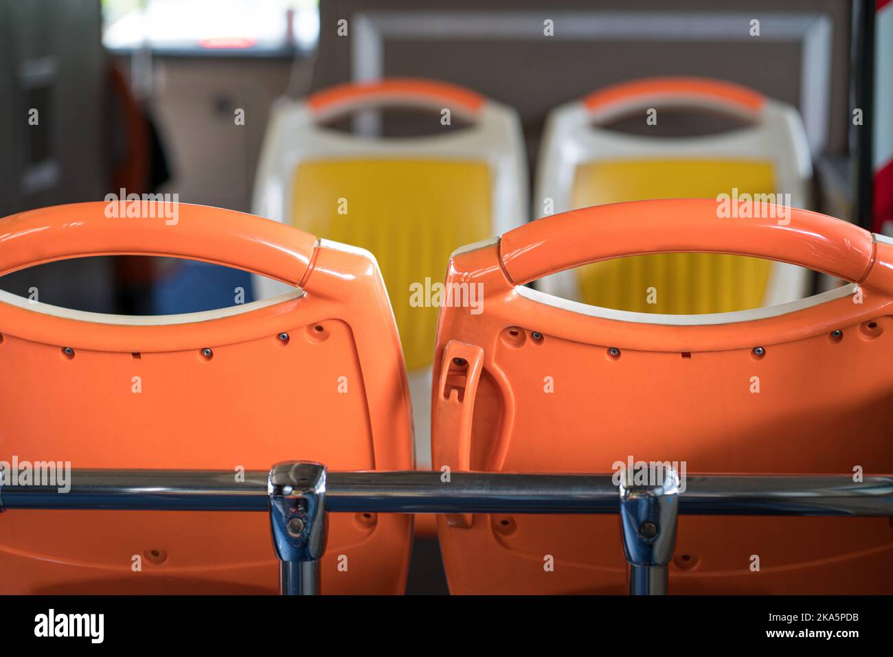 Businnenraum, ausgewählte Sitzposition. Transport-, Reise- und Tourismuskonzept. Stockfoto