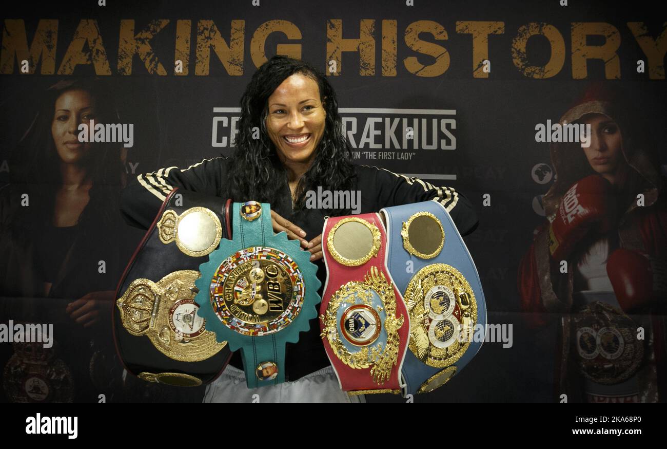 KOPENHAGEN, DÄNEMARK 20140914. Cecilia Braekhus (32) war überlegen gegen IBF-Champion Ivana Habazin und gewann als erste Boxerin am Samstagabend ihren vierten Weltmeisterschaftsgürtel. Die 'First Lady' aus Bergen hat einmal mehr bewiesen, dass sie die beste Boxerin ist. Foto: Heiko Junge/ Stockfoto