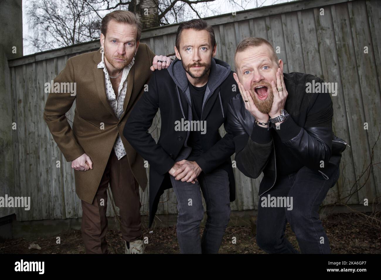 OSLO, Norwegen 20160331. Die norwegische Hip-Hop-Gruppe 'Klovner i kamp' besteht aus den Mitgliedern Aslak Hartberg, Thomas Gullestad (Fingern) und Esben Selvig (Däne). Anfang April veröffentlichen sie zum ersten Mal seit zehn Jahren einen neuen Rekord. Foto: Heiko Junge / NTB scanpix Stockfoto
