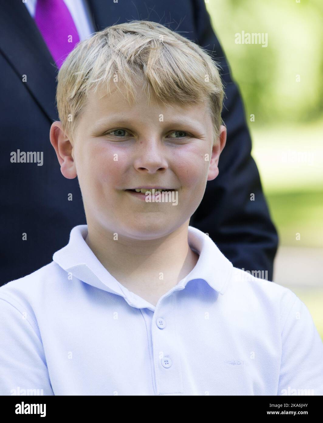 OSLO, Norwegen 20160613. Prinz Sverre Magnus bei der Eröffnung der Installation 'Insect Hotel' des Künstlers Tom Hare im Palace Park. Foto: Berit Roald / NTB scanpix Stockfoto