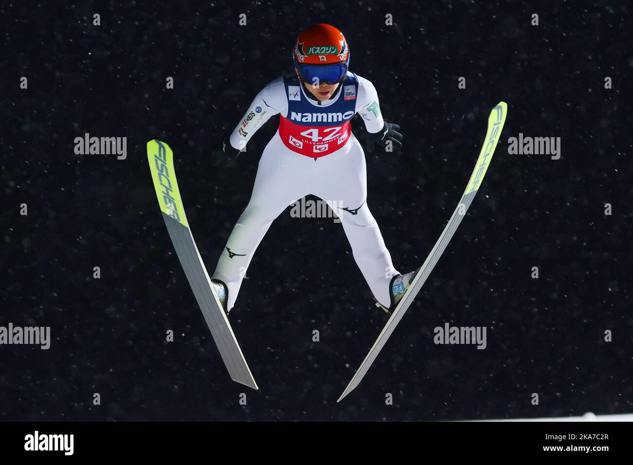 Lillehammer 20211205. Yuki ITOI (JPN) in der Qualifikation für die Damen-WM-Damen HS140 in der Lysgaardsbakkene-Sprunganlage in Lillehammer. Foto: Geir Olsen / NTB Stockfoto