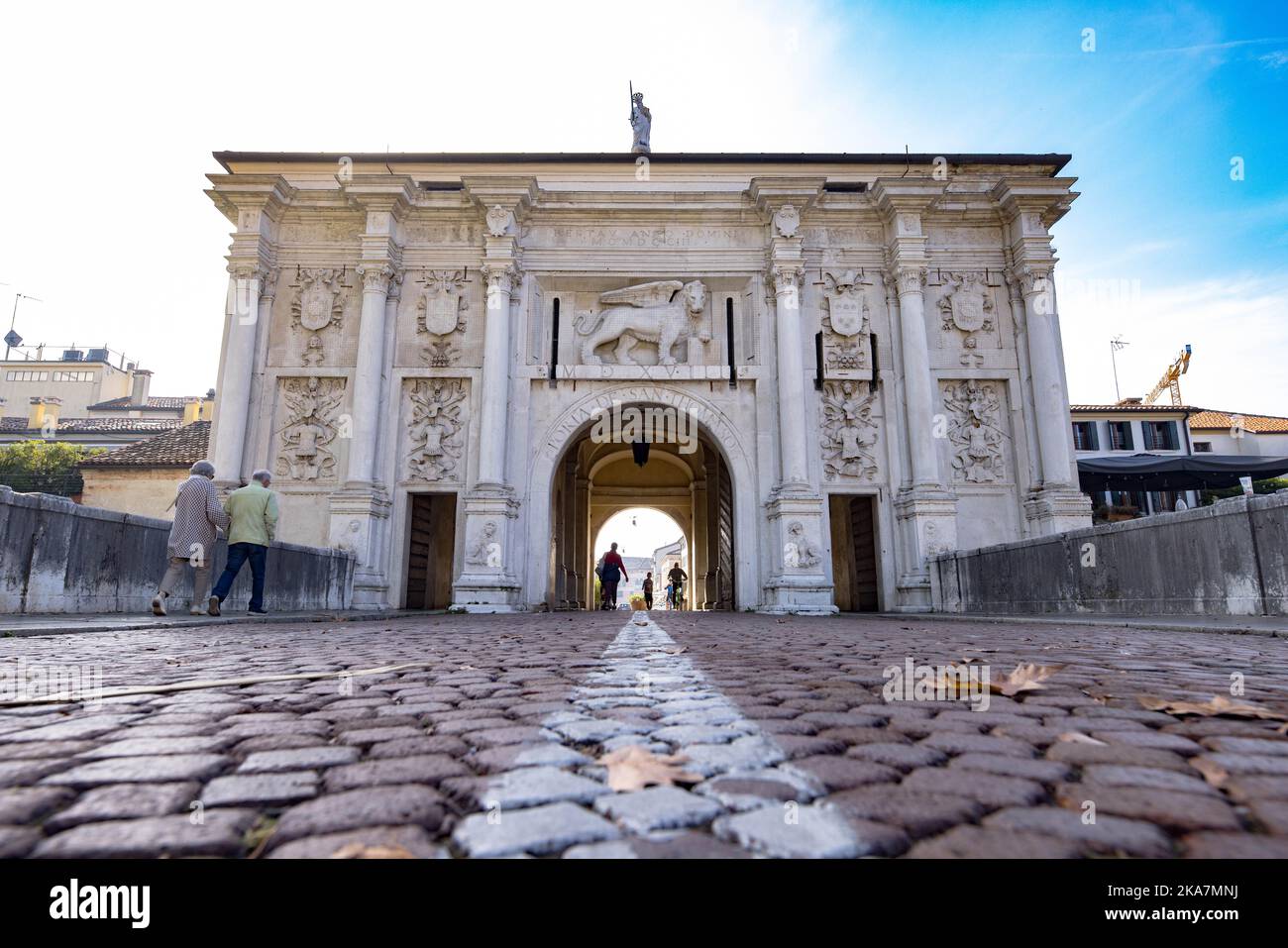 Treviso: Porta San Tomaso und Architektur des historischen Denkmals für Treviso Stadt - Italien Stockfoto