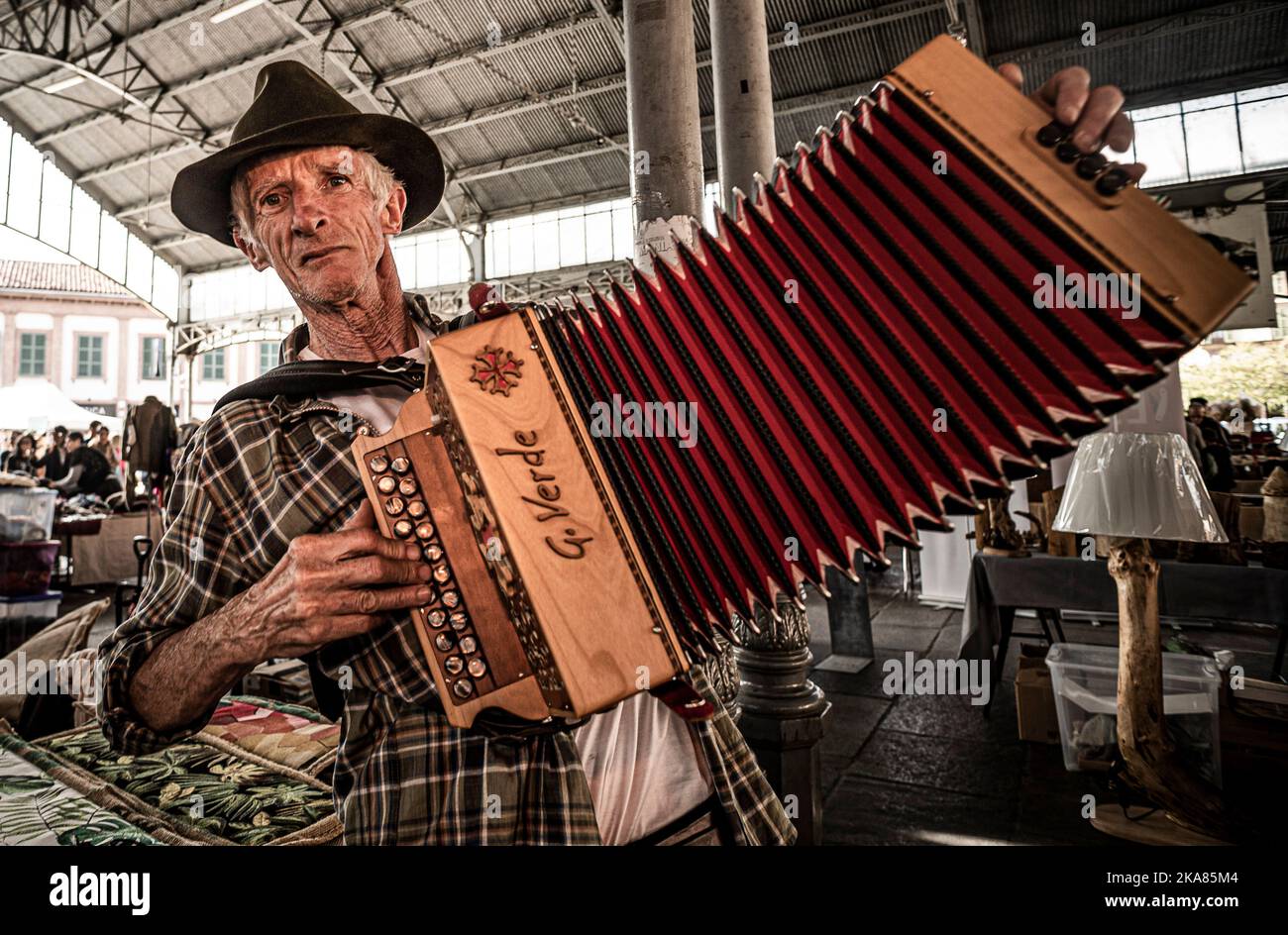 Diatonisches akkordeon -Fotos und -Bildmaterial in hoher Auflösung – Alamy