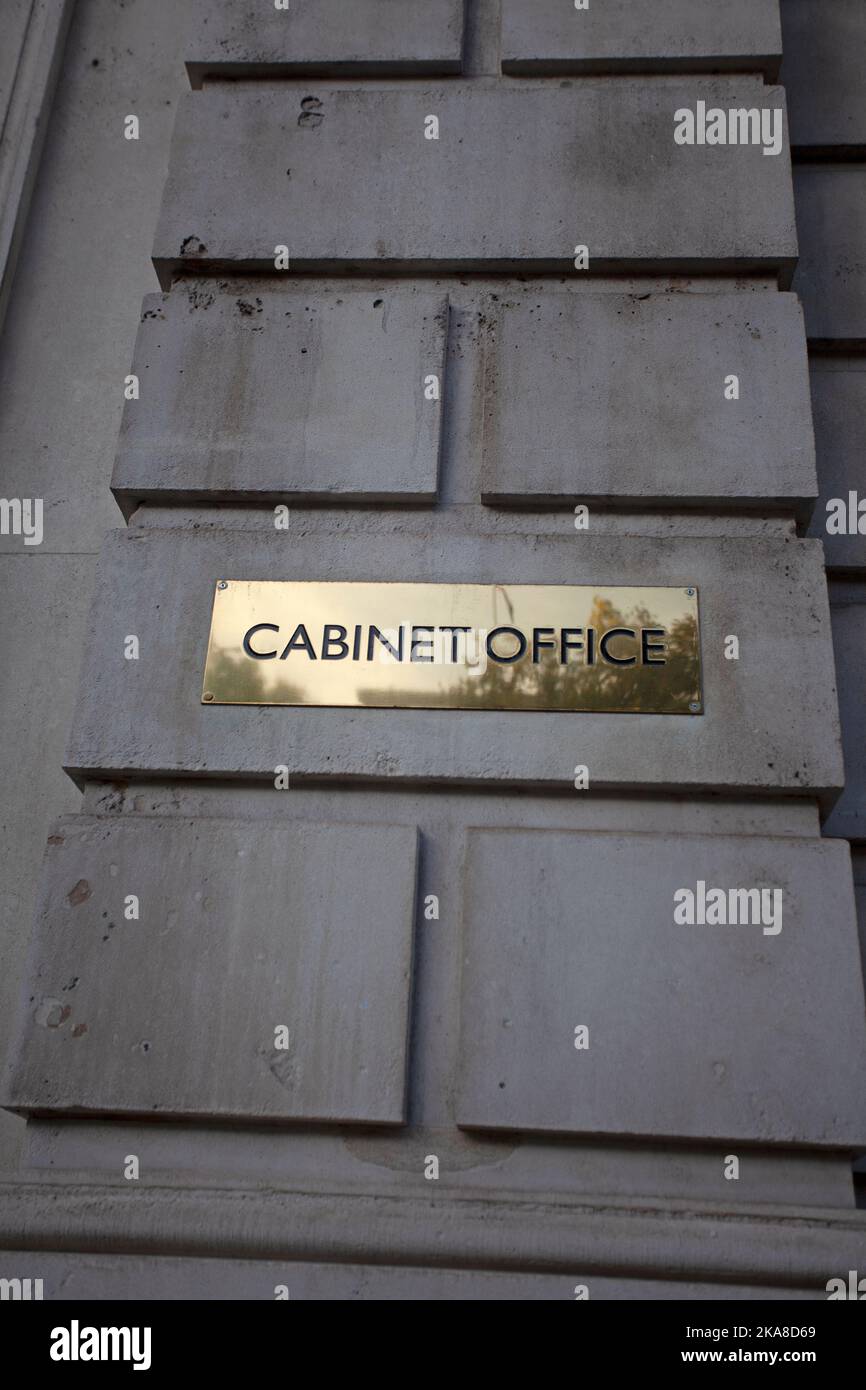 Schild „Cabinet Office“. Whitehall London England Stockfoto
