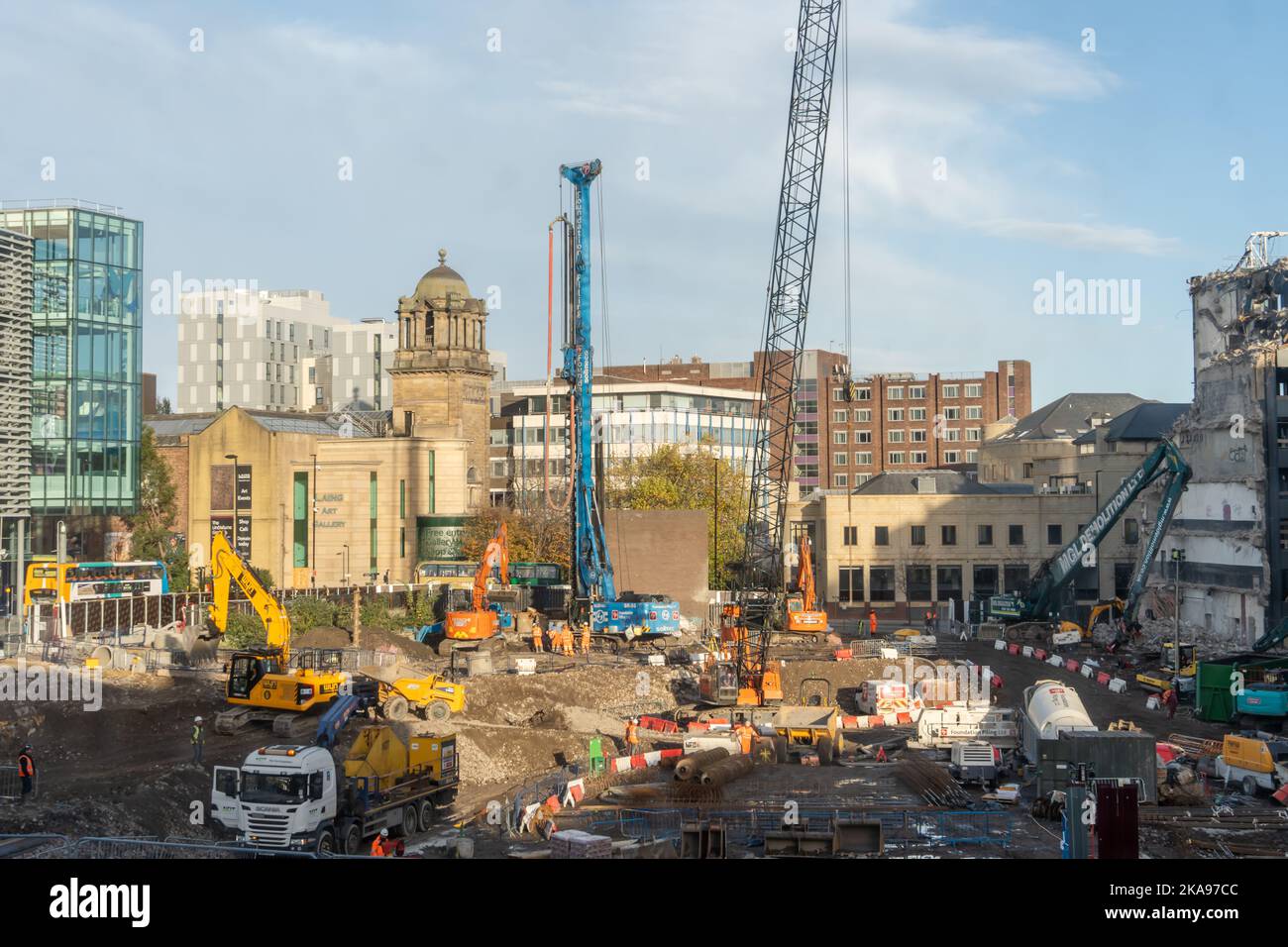 Bauarbeiten in der Stadt zur Vorbereitung des neuen HMRC-Hauptsitzes in Newcastle upon Tyne, Großbritannien. Stockfoto