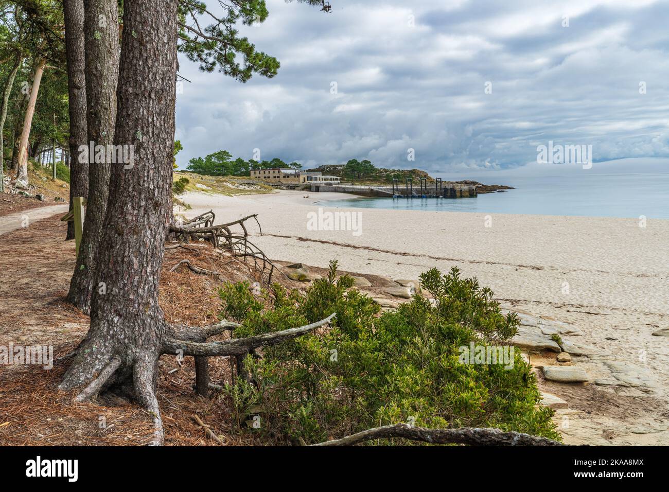 Schöner Strand von Rodas, auf den Cies-Inseln in Galicien, Spanien. Stockfoto