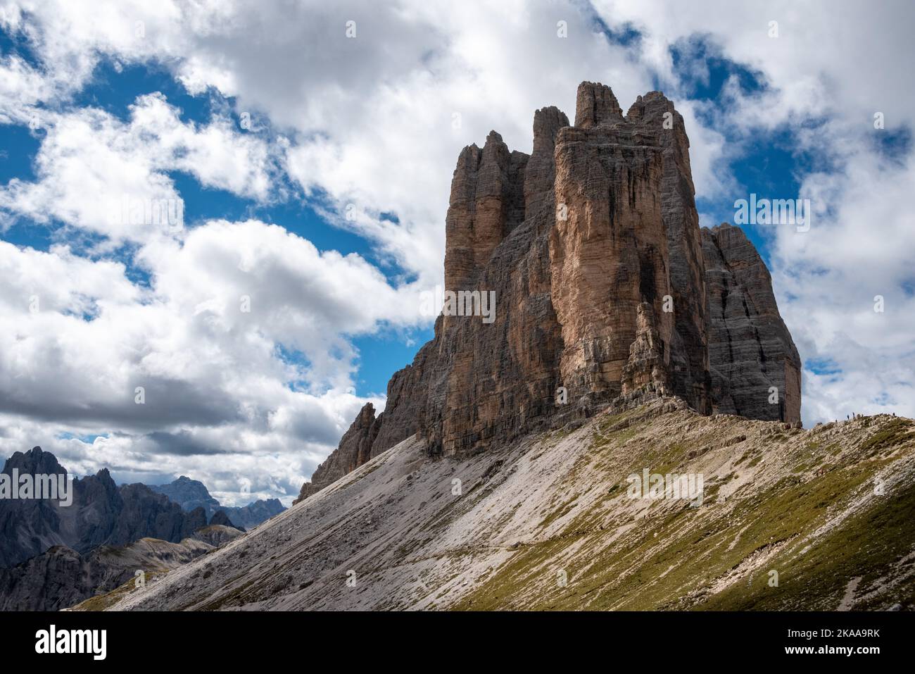 Malerische wilde alpine Landschaft rund um die 3 Zinnen Berge, die dolomiten in Südtirol Stockfoto