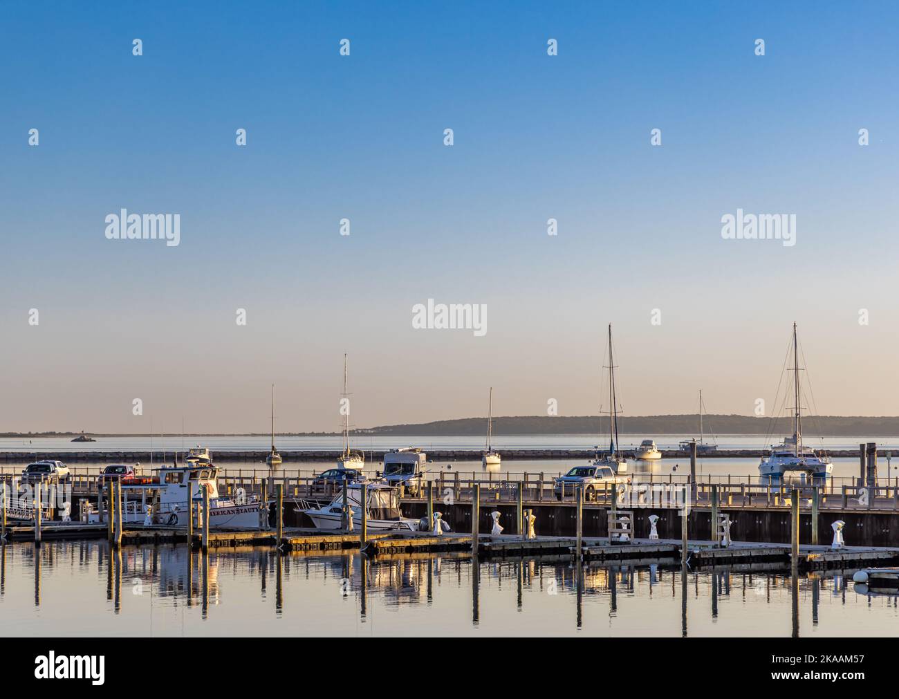 Long Wharf in der Nebensaison, Sag Harbor, NY Stockfoto