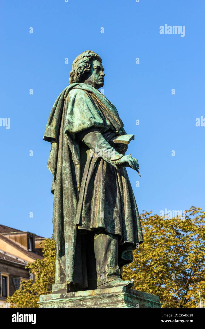 Der Beethoven Denkmal auf dem Münsterplatz in Bonn, Deutschland Stockfoto