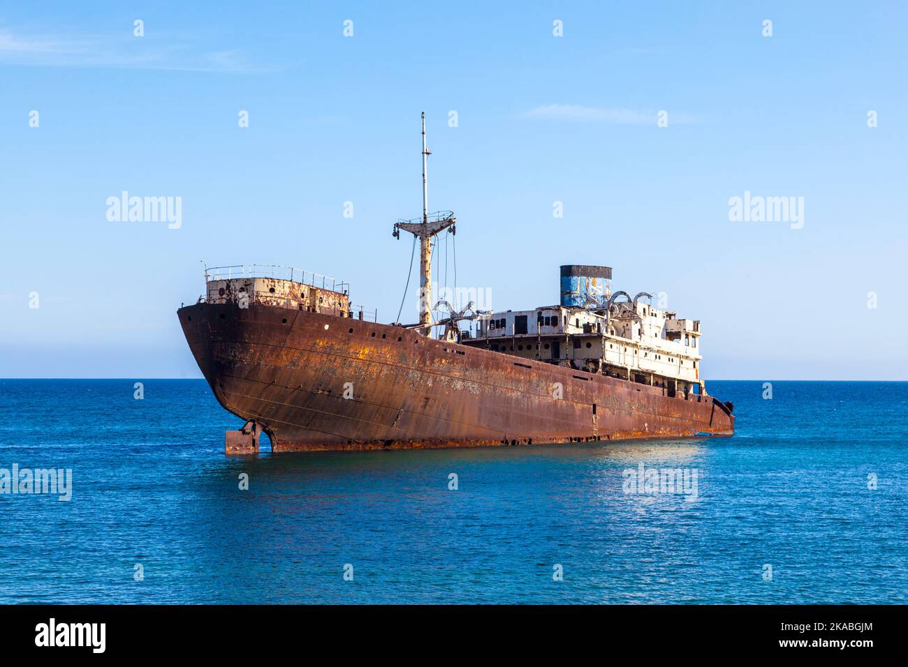 Schiffbruch in der Nähe von Costa Teguise, Lanzarote, Kanarische Inseln, Spanien Stockfoto