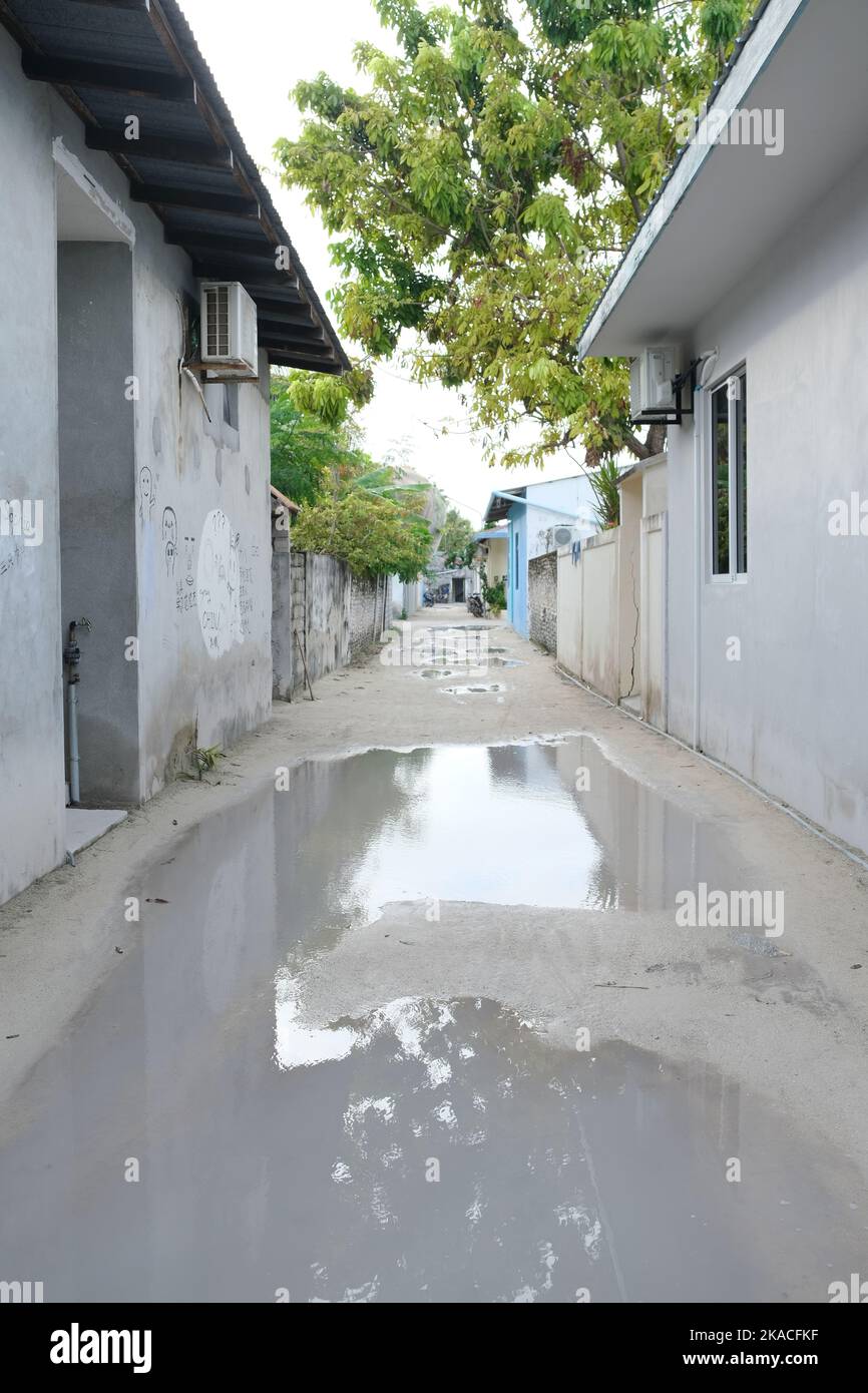 Die Monsunsaison von Rasdhoo, mit Regenwasser auf den Malediven. Stockfoto